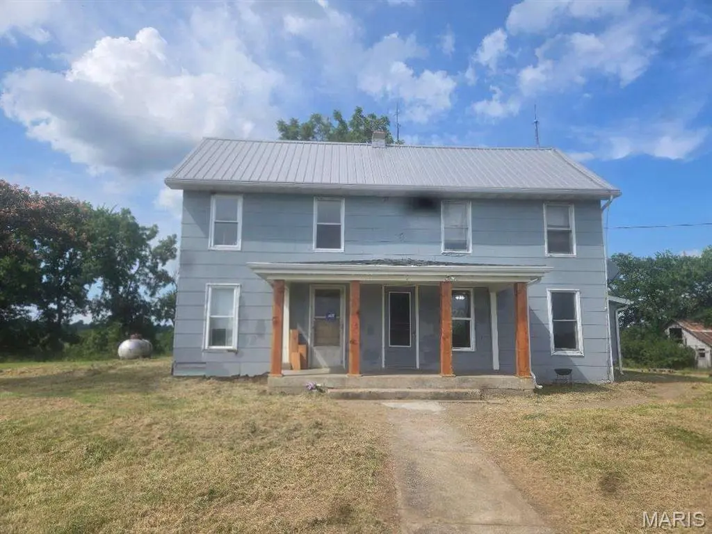 6421 Knernschield RD, Russelville, MO 65074