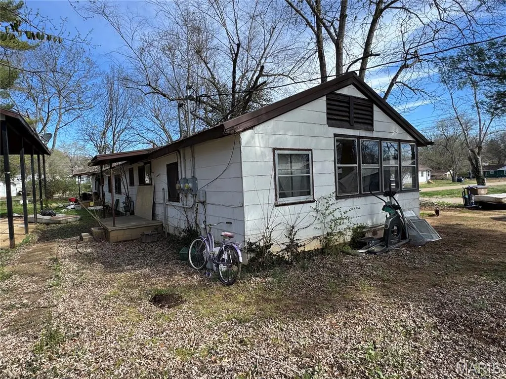 715 Spruce ST, Piedmont, MO 63957