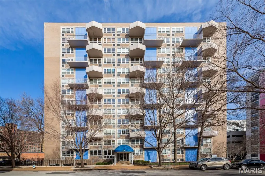 210 N 17th ST #1011, St Louis, MO 63103