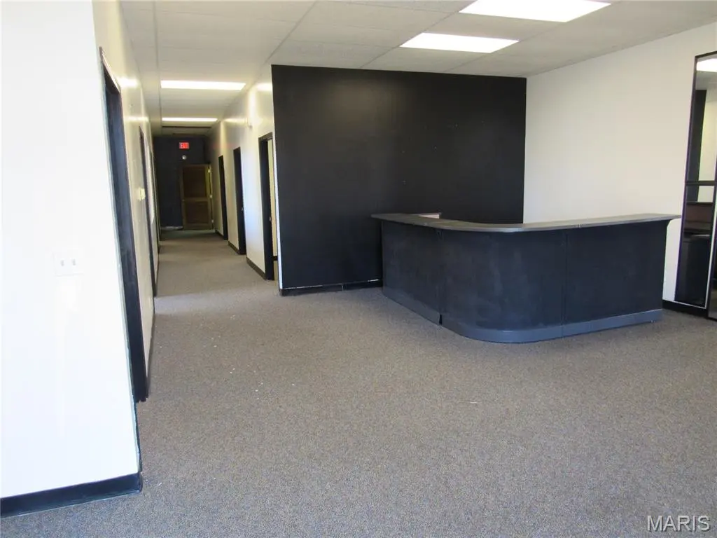 237 E Center DR #C, Alton, IL 62002