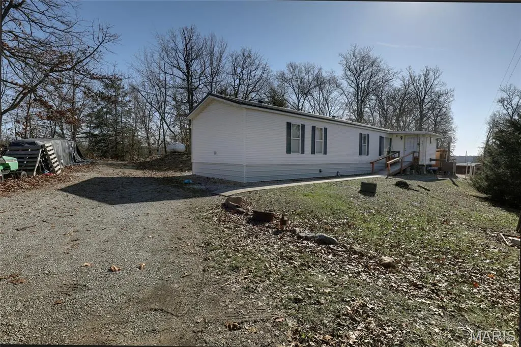 19503 State Highway Y, Lewistown, MO 63452
