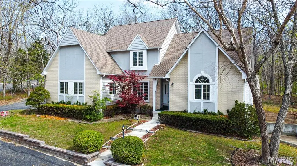 900 Country Lane, Rolla, MO 65401