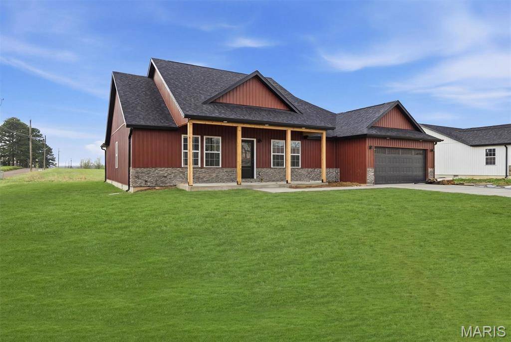 2601 M- Country DR, Mountain Grove, MO 65711