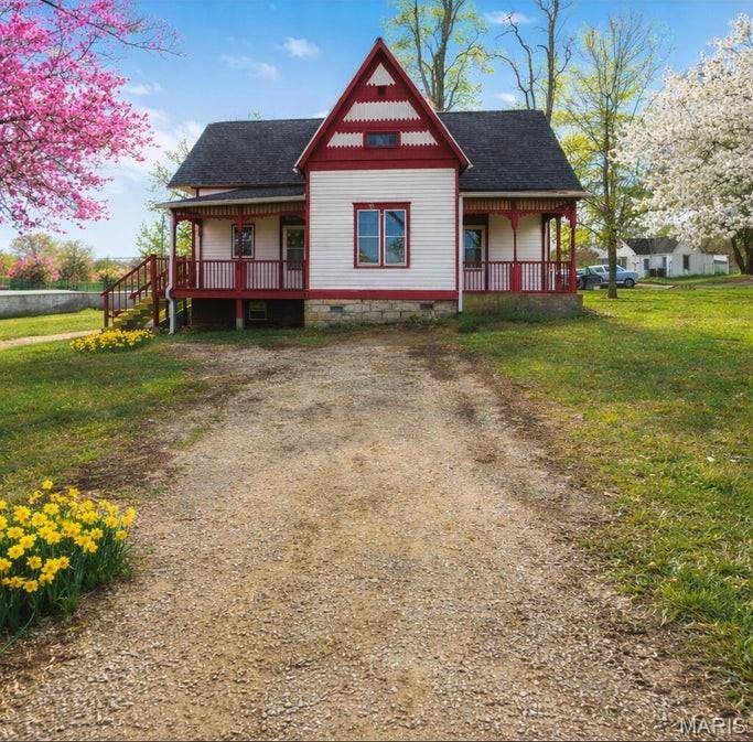 722 M- Maple ST, Mountain Grove, MO 65711