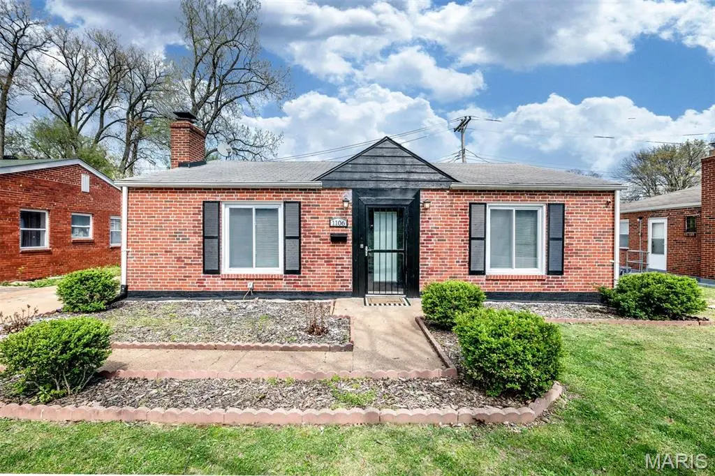 1106 Mona DR, St Louis, MO 63130