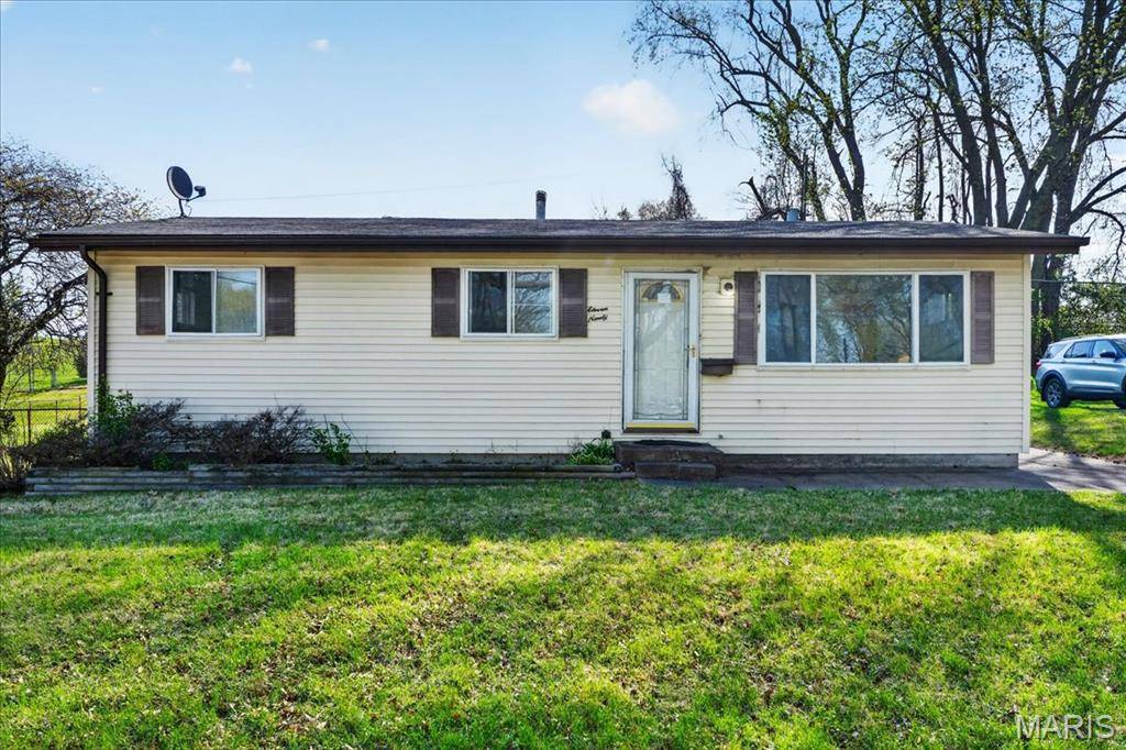 Address not disclosed, Florissant, MO 63033