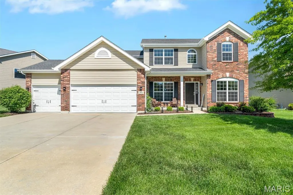 255 Mason Glen DR, Lake St Louis, MO 63367