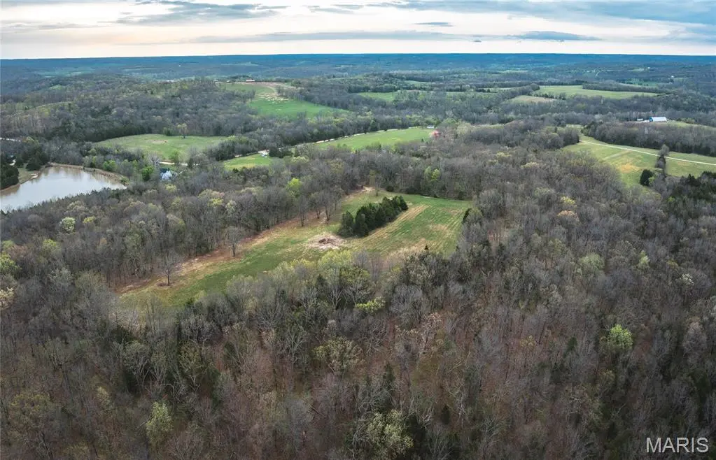 00 County Road 810, Linn, MO 65051