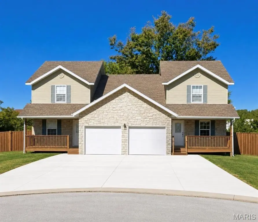 108 & 110 Tarawa TER, Waynesville, MO 65583