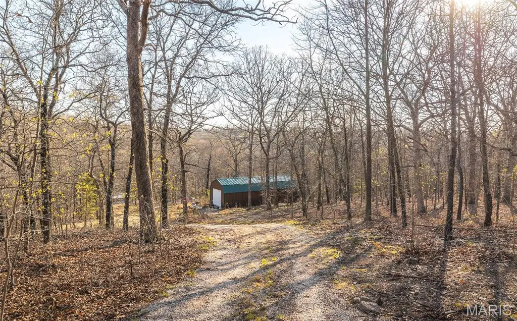 83 Minx Valley DR, Roach, MO 64781