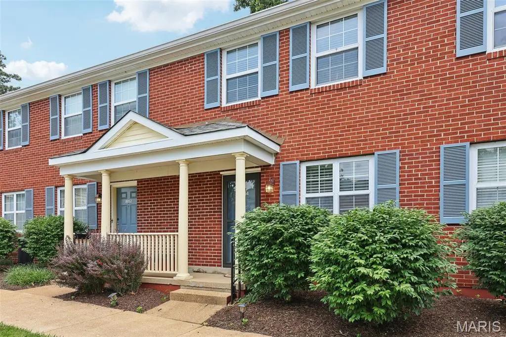 8854 Flamingo CT, St Louis, MO 63144