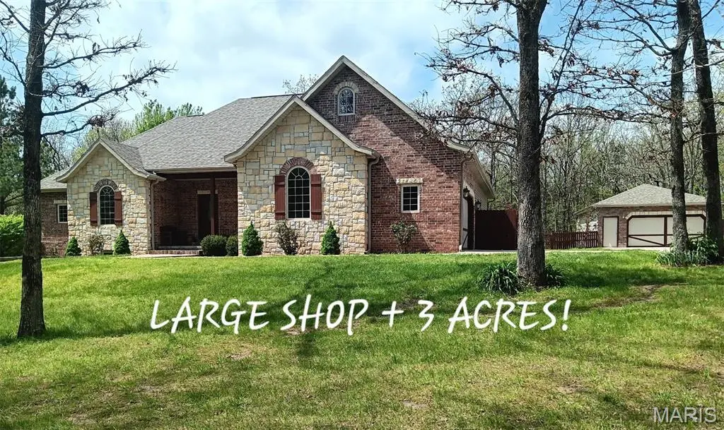24473 REMINGTON LN, Lebanon, MO 65536