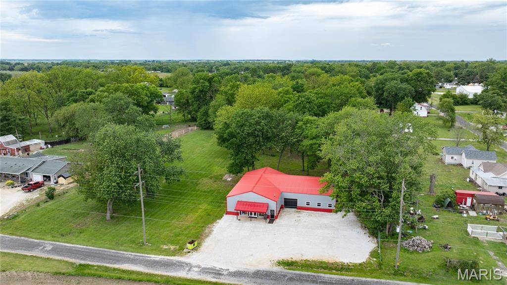 405 Fulton ST, White Hall, IL 62092
