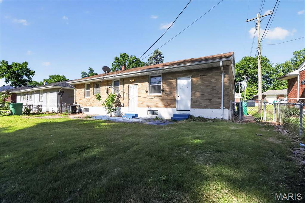 9248 Filibert DR, St Louis, MO 63137