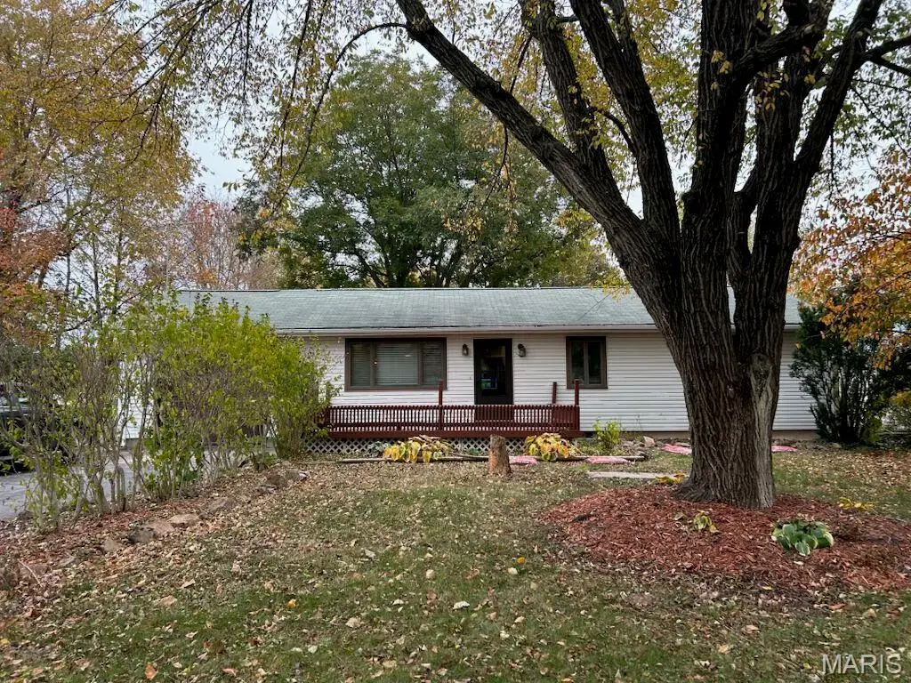 10198 S Old Route 66, Litchfield, IL 62056
