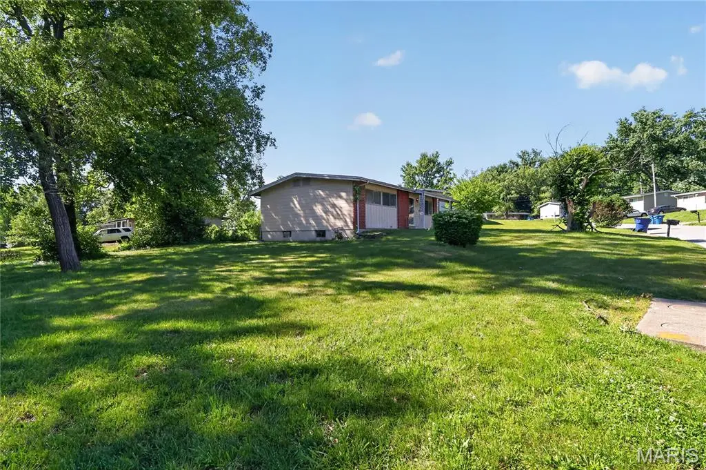 10336 Deem DR, St Louis, MO 63136