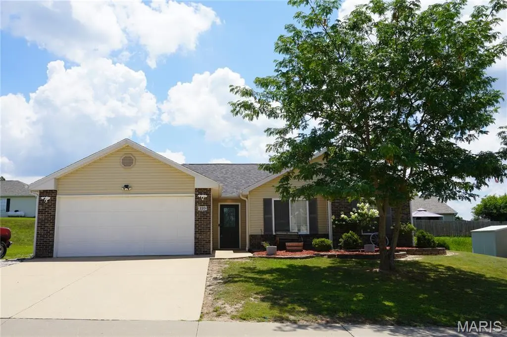 220 Settlers PASS, Waynesville, MO 65583
