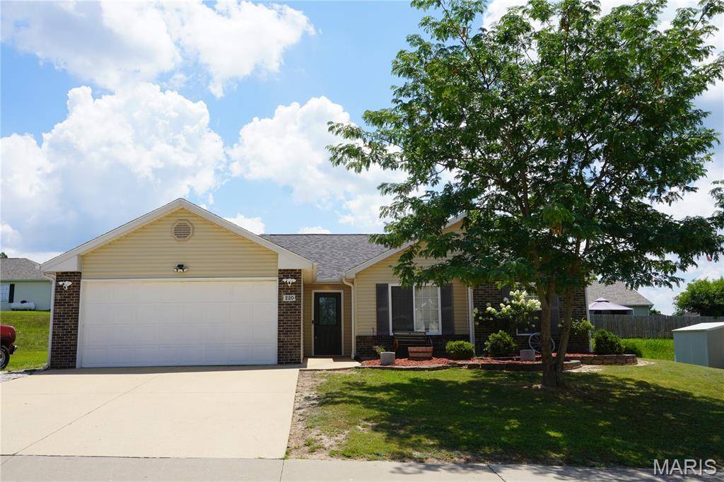 220 Settlers PASS, Waynesville, MO 65583