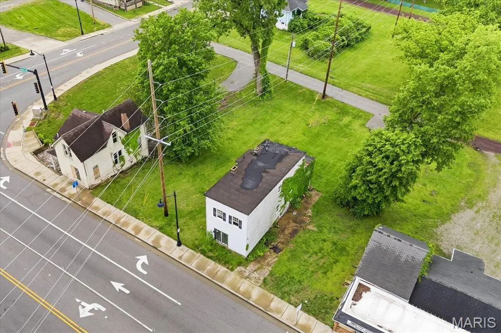 607 N Illinois ST, Belleville, IL 62220