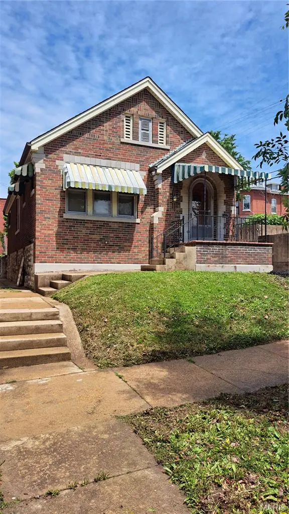 3617 Dunnica AVE, St Louis, MO 63116
