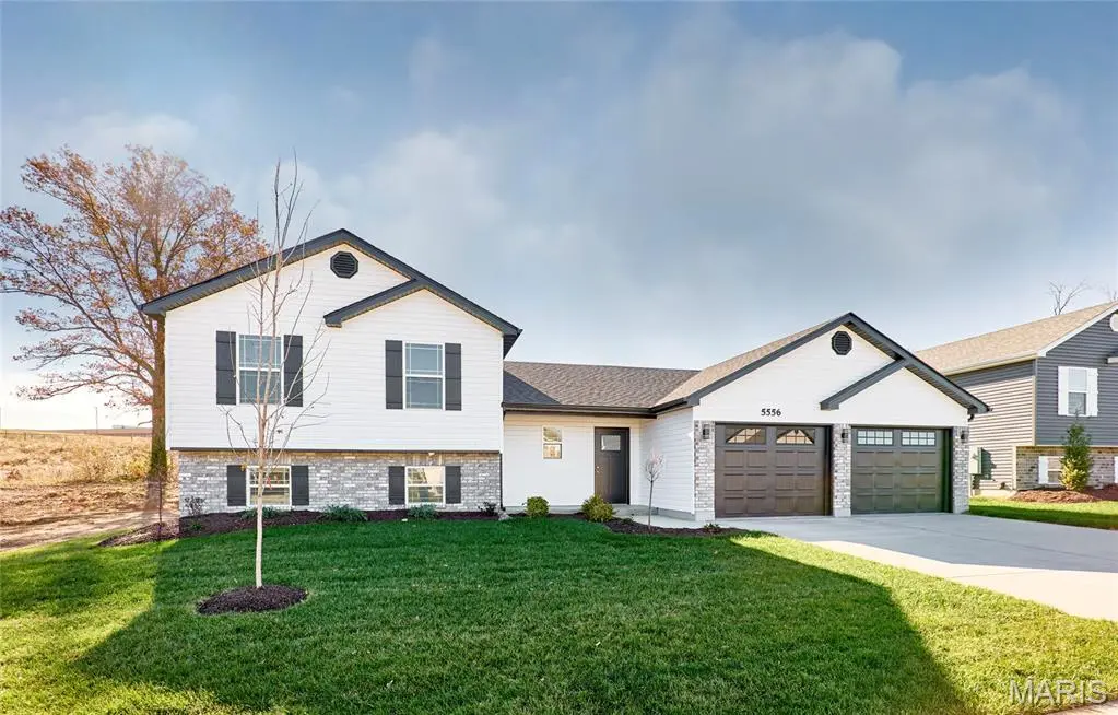 28535 Shallow Water RD, Warrenton, MO 63383