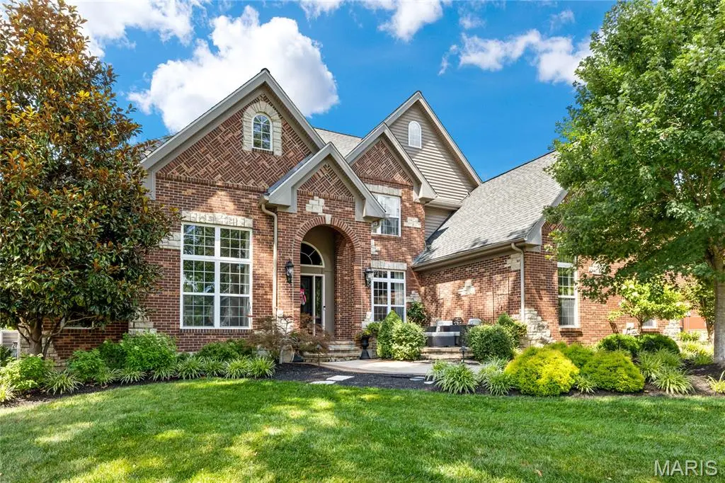 11727 Fawnridge DR, Des Peres, MO 63131