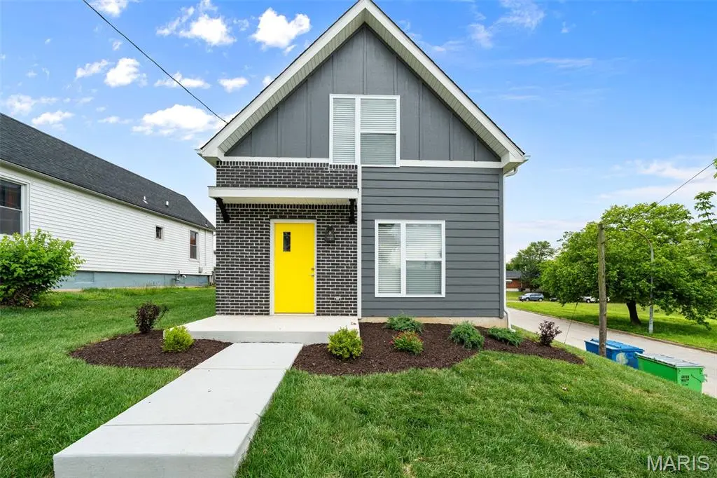 5120 Wicklow PL, St Louis, MO 63111
