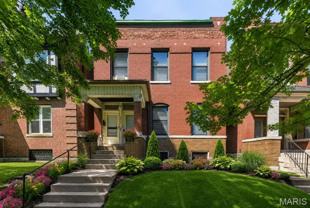 3443 Utah ST, St Louis, MO 63118