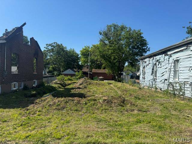 6820 Magnolia AVE, St Louis, MO 63143