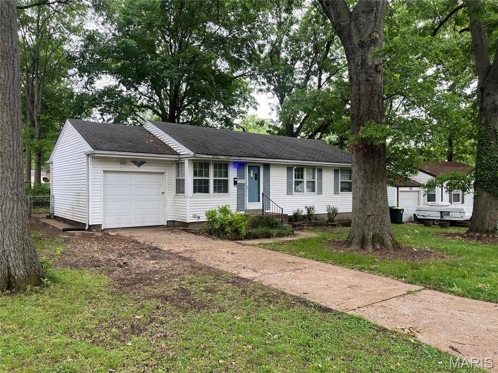 1534 Comet DR, St Louis, MO 63137