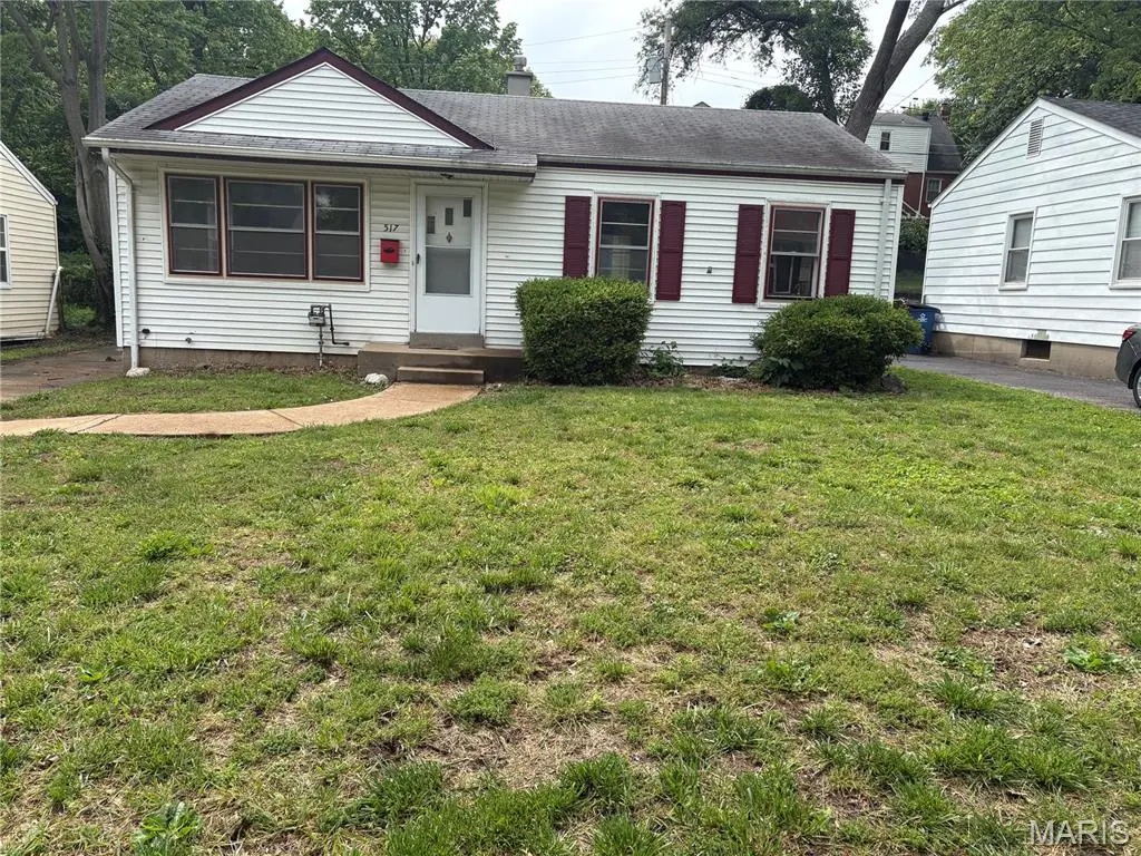 517 Teston DR, St Louis, MO 63135