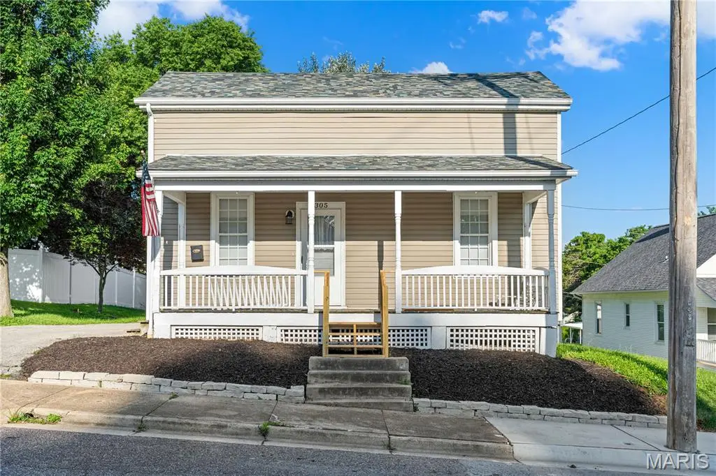 305 Macarthur ST, Washington, MO 63090