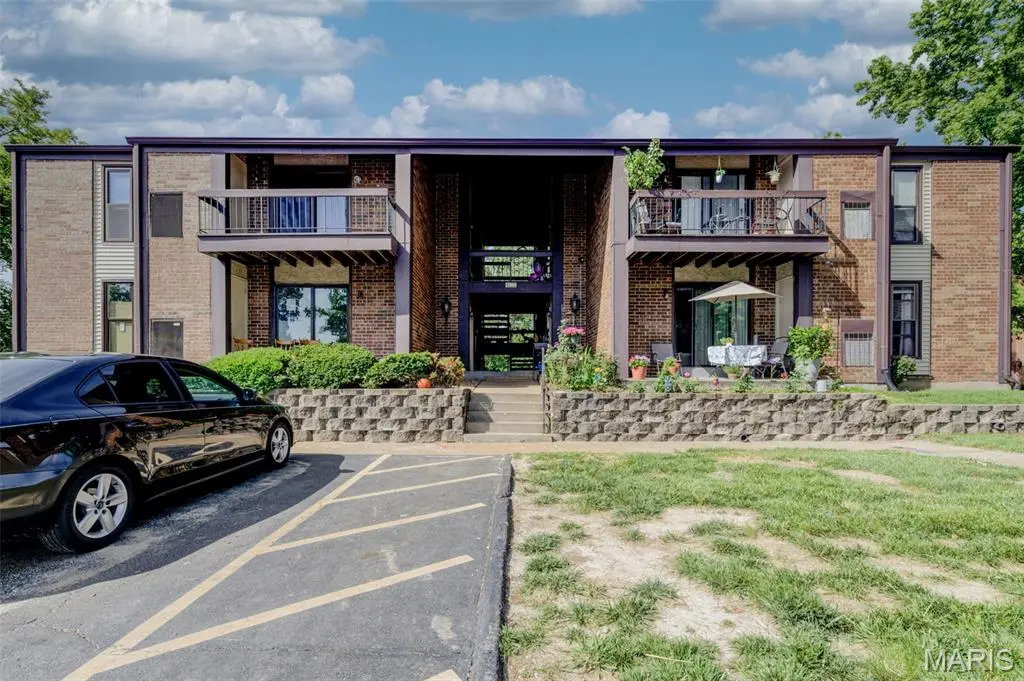 4222 Kay LN #7, Unincorporated, MO 63123