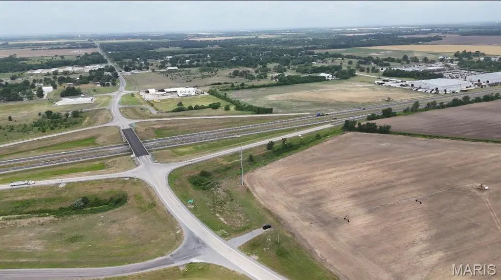 2338 S Acres DR, Sikeston, MO 63801