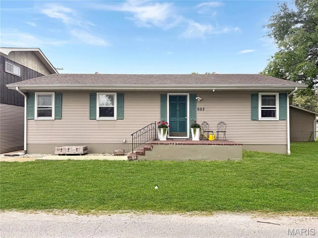 602 Illinois AVE, Dupo, IL 62239