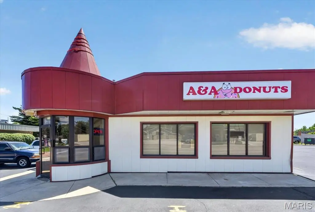 8500 Morganford RD, St Louis, MO 63123