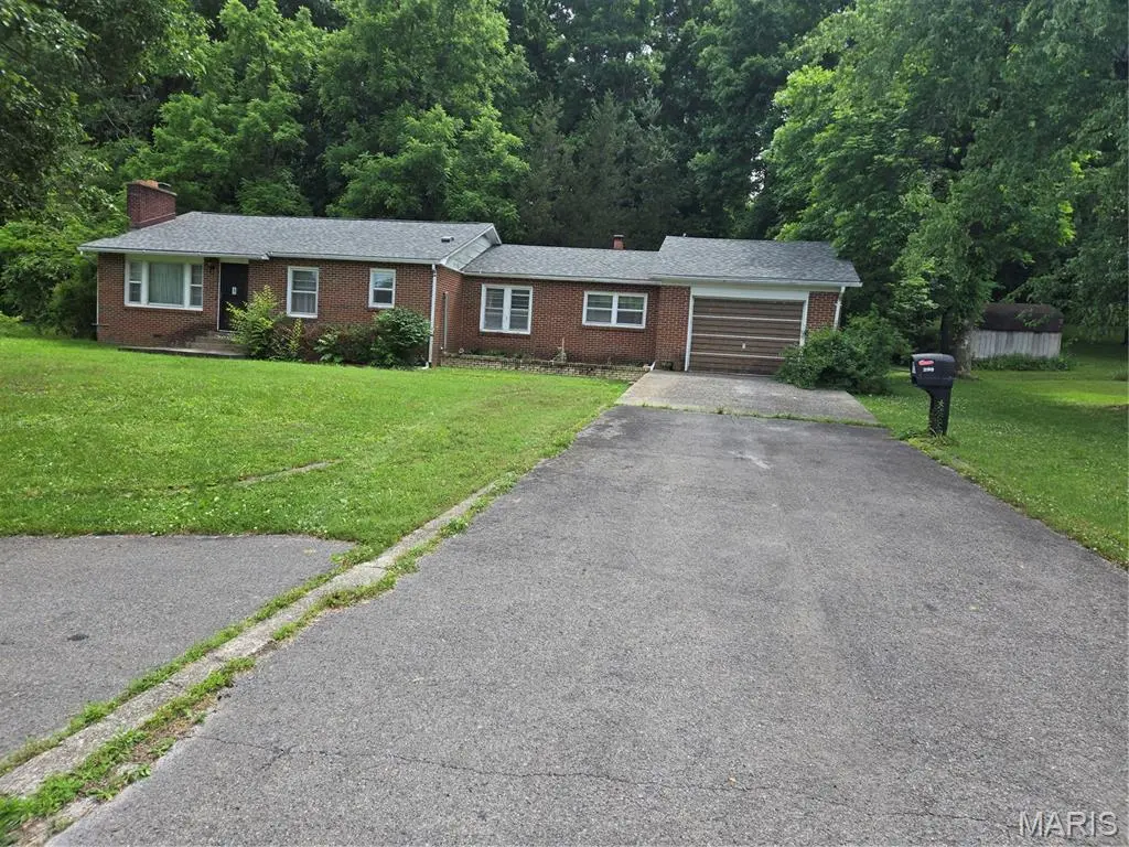 21702 N State Highway 34 Route N, Marble Hill, MO 63764