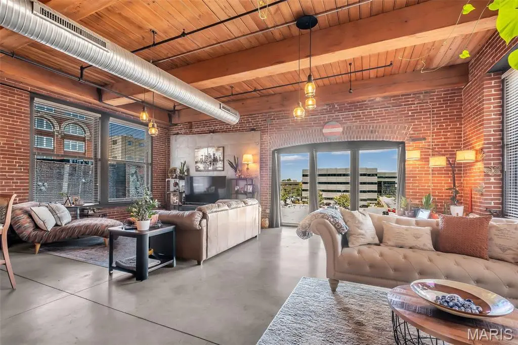 1015 Washington AVE #307, St Louis, MO 63101