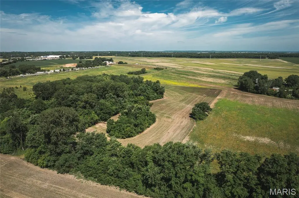 13379 Missouri Bottom Rd, Bridgeton, MO 63044