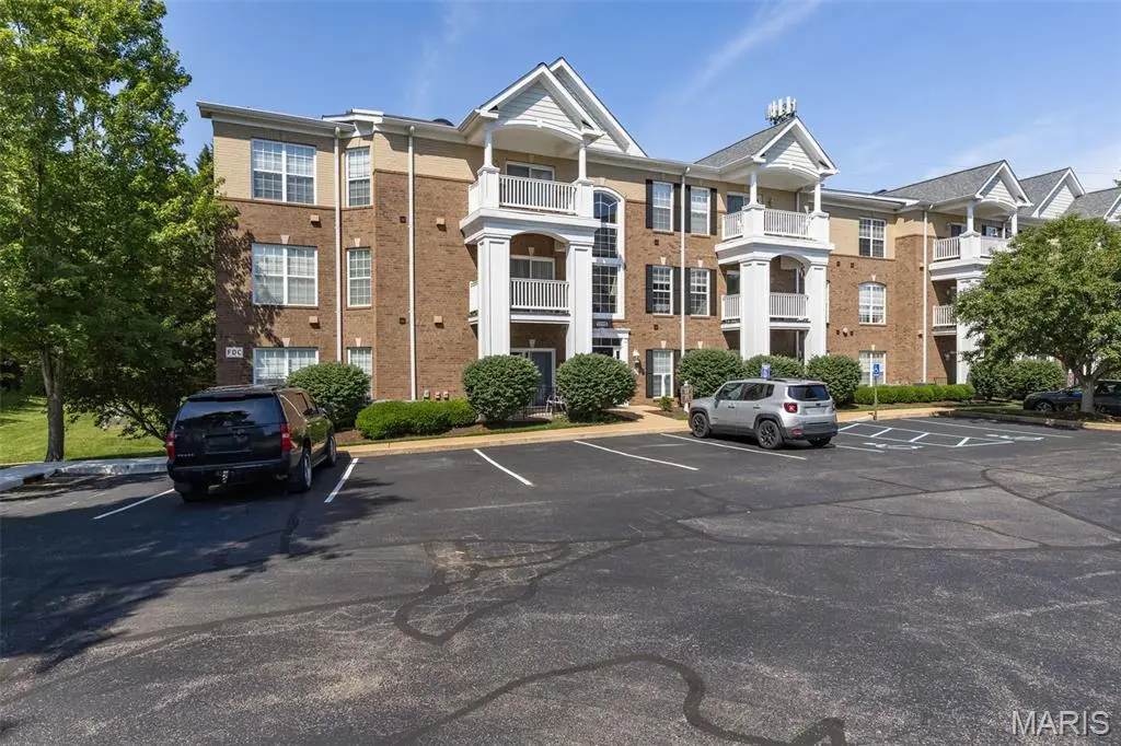13115 Mill Crossing CT #205, St Louis, MO 63141