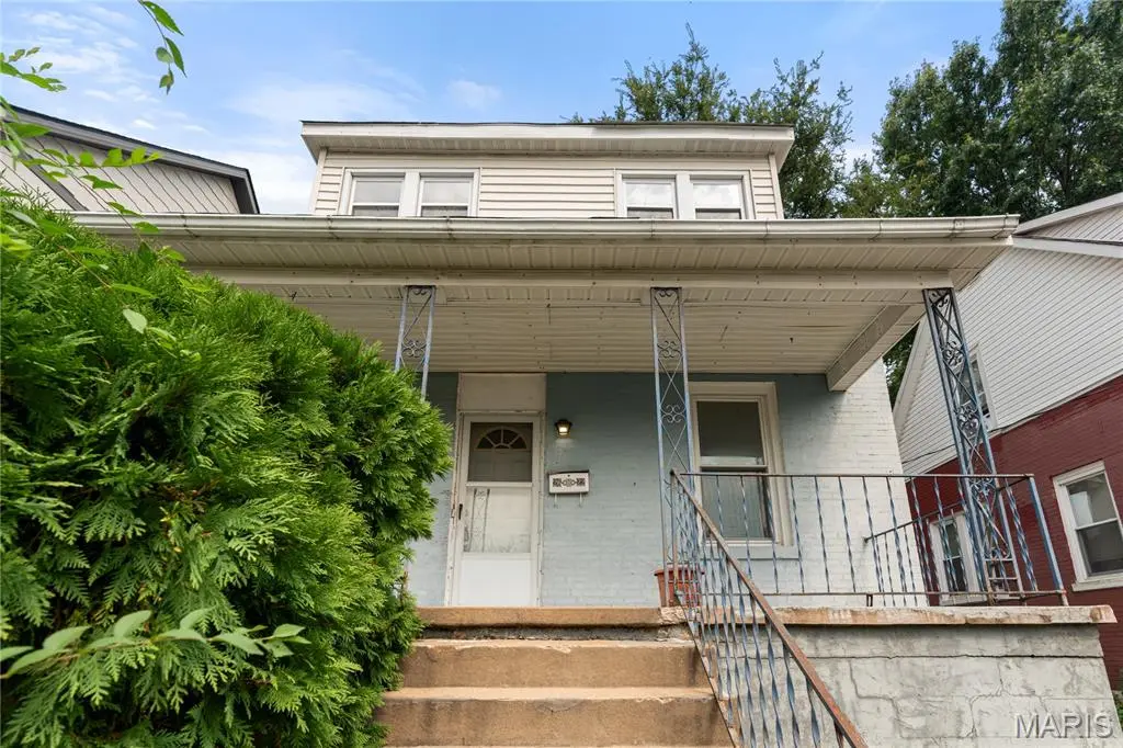 2622 Lyle AVE, Maplewood, MO 63143