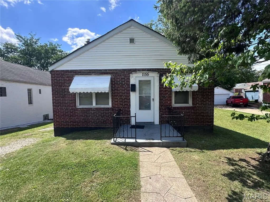 1155 Watts AVE, St Louis, MO 63130