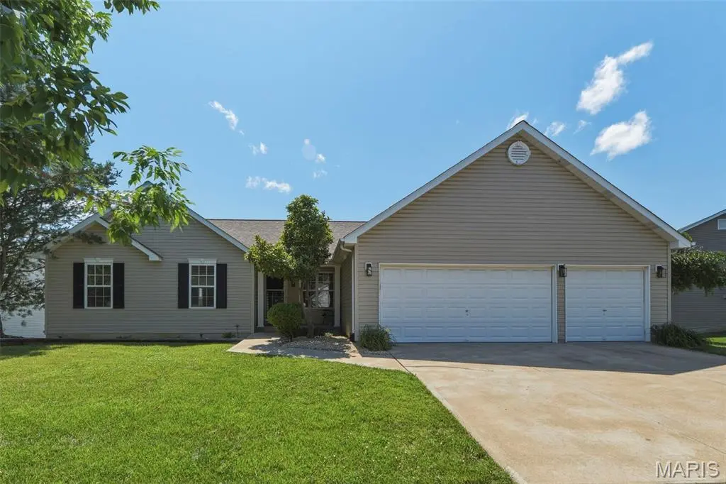 48 Aspen Ridge CT, St Peters, MO 63376