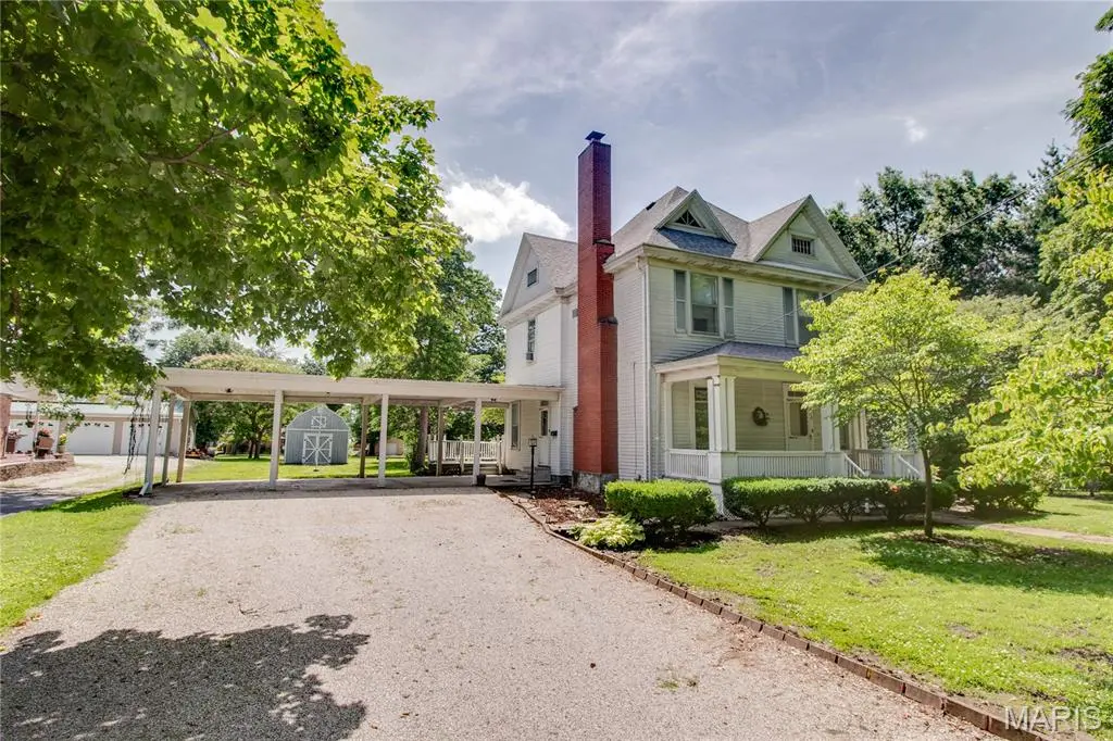 619 S Franklin ST, Bunker Hill, IL 62014