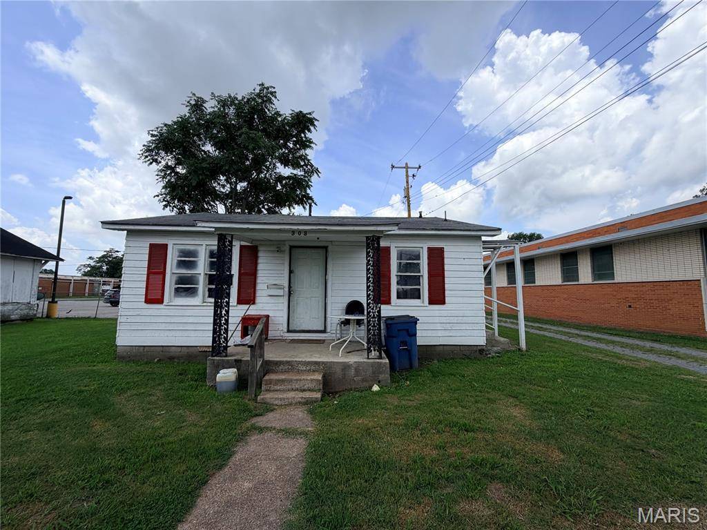 301/303 King AVE, Portageville, MO 63873
