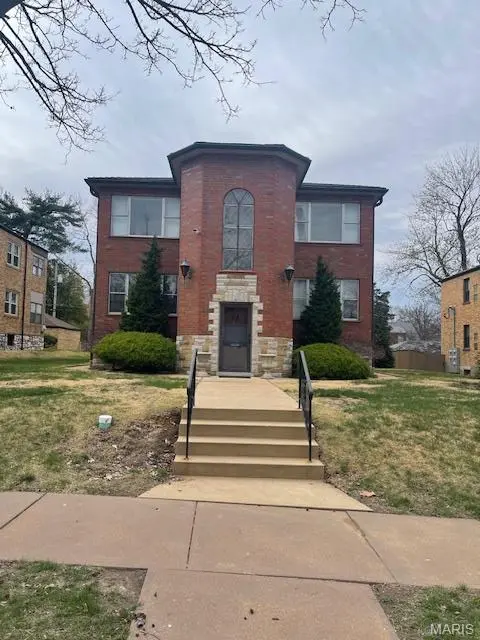 6258 Nottingham AVE #2W, St Louis, MO 63109