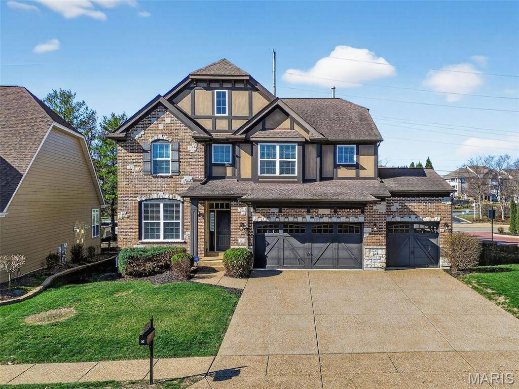 142 Tuscany Trace DR, St Charles, MO 63303
