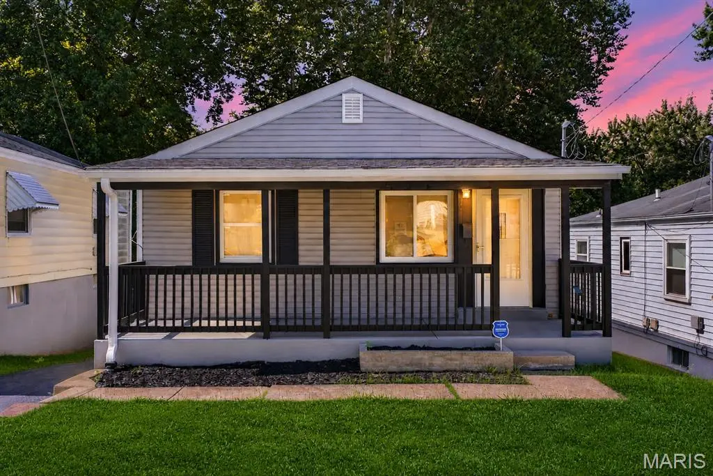 138 Elkan AVE, St Louis, MO 63135