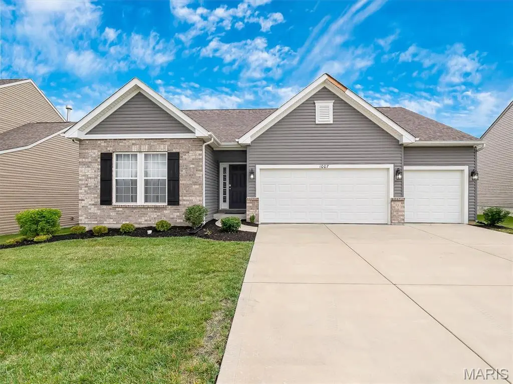 1007 Wyndgate Meadows CT, Lake St Louis, MO 63367