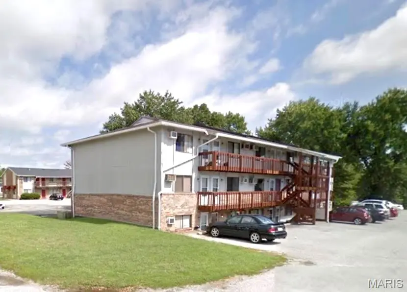 8 N 45TH ST #1, Belleville, IL 62226